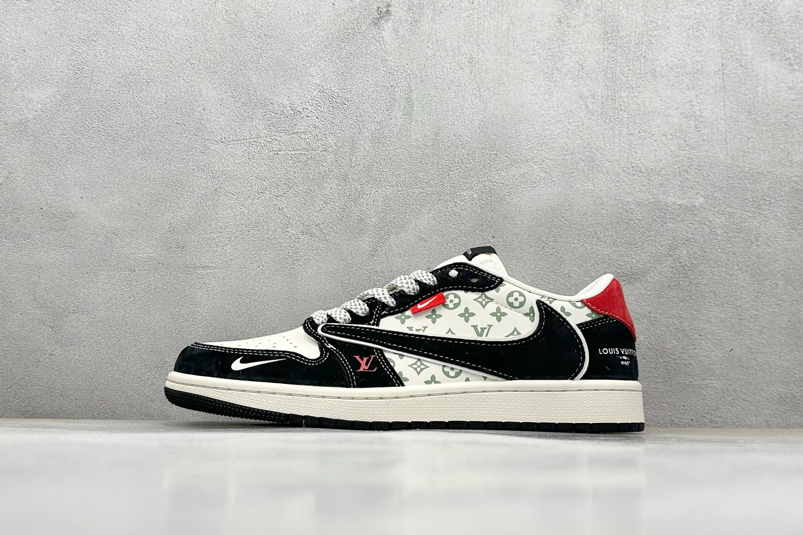 终端放店
XC版 Travis Scott x Fragment Design x Air Jorda