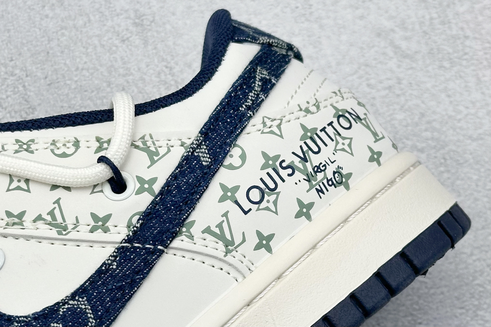  终端放店
XC版 Nike SB Dunk Low LV联名 绑带牛仔蓝勾 周年高端定制 低帮休闲板鞋