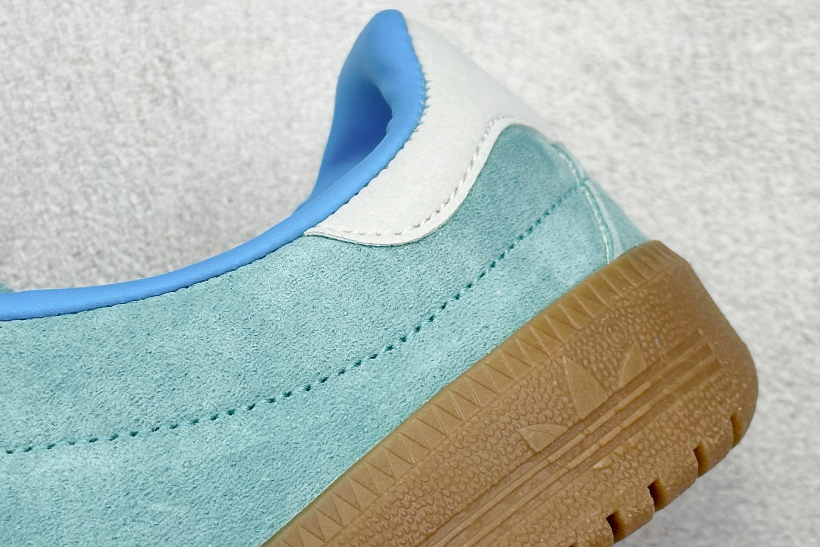 GX版 Adidas Originals Bermuda 绒面麂皮防滑耐磨轻便低帮板鞋 GY7387
