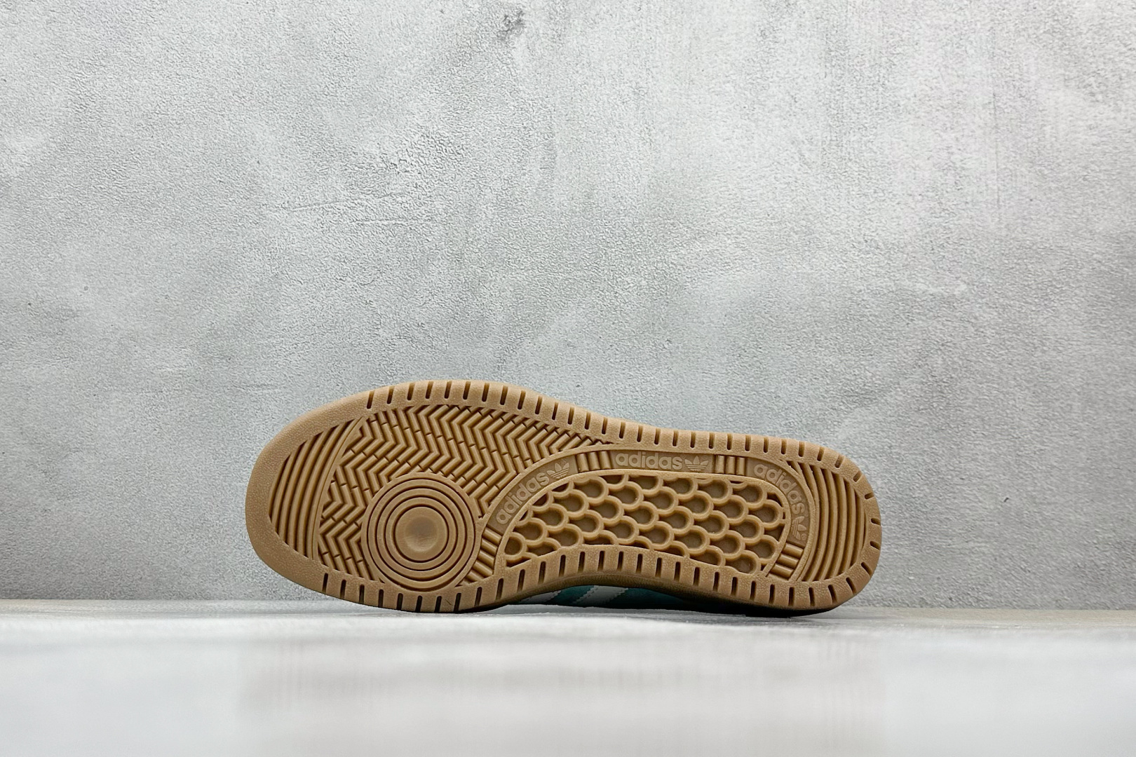 GX版 Adidas Originals Bermuda 绒面麂皮防滑耐磨轻便低帮板鞋 GY7387