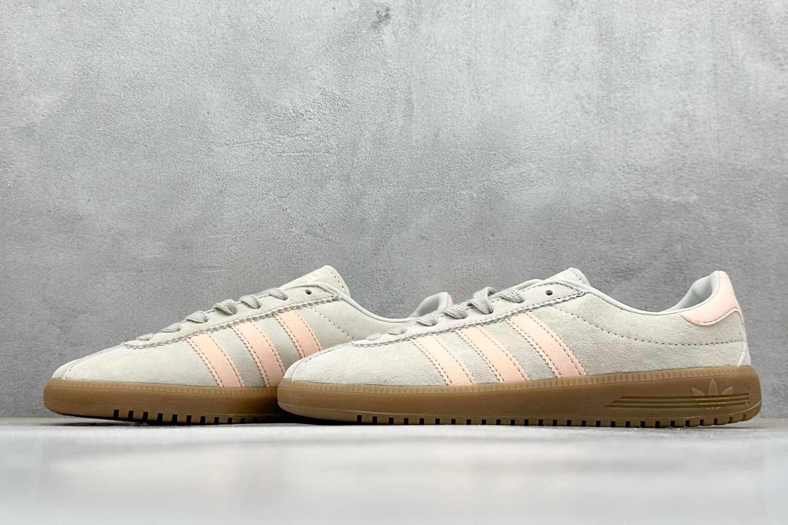 GX版 Adidas Originals Bermuda 绒面麂皮防滑耐磨轻便低帮板鞋 GY7388