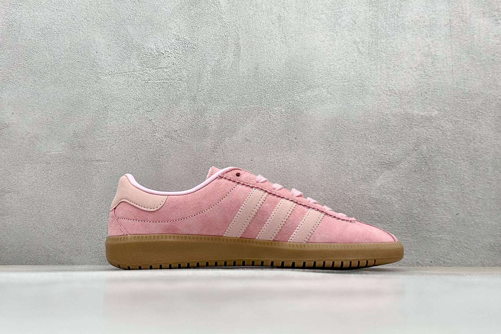 GX版 Adidas Originals Bermuda 绒面麂皮防滑耐磨轻便低帮板鞋 GY7386