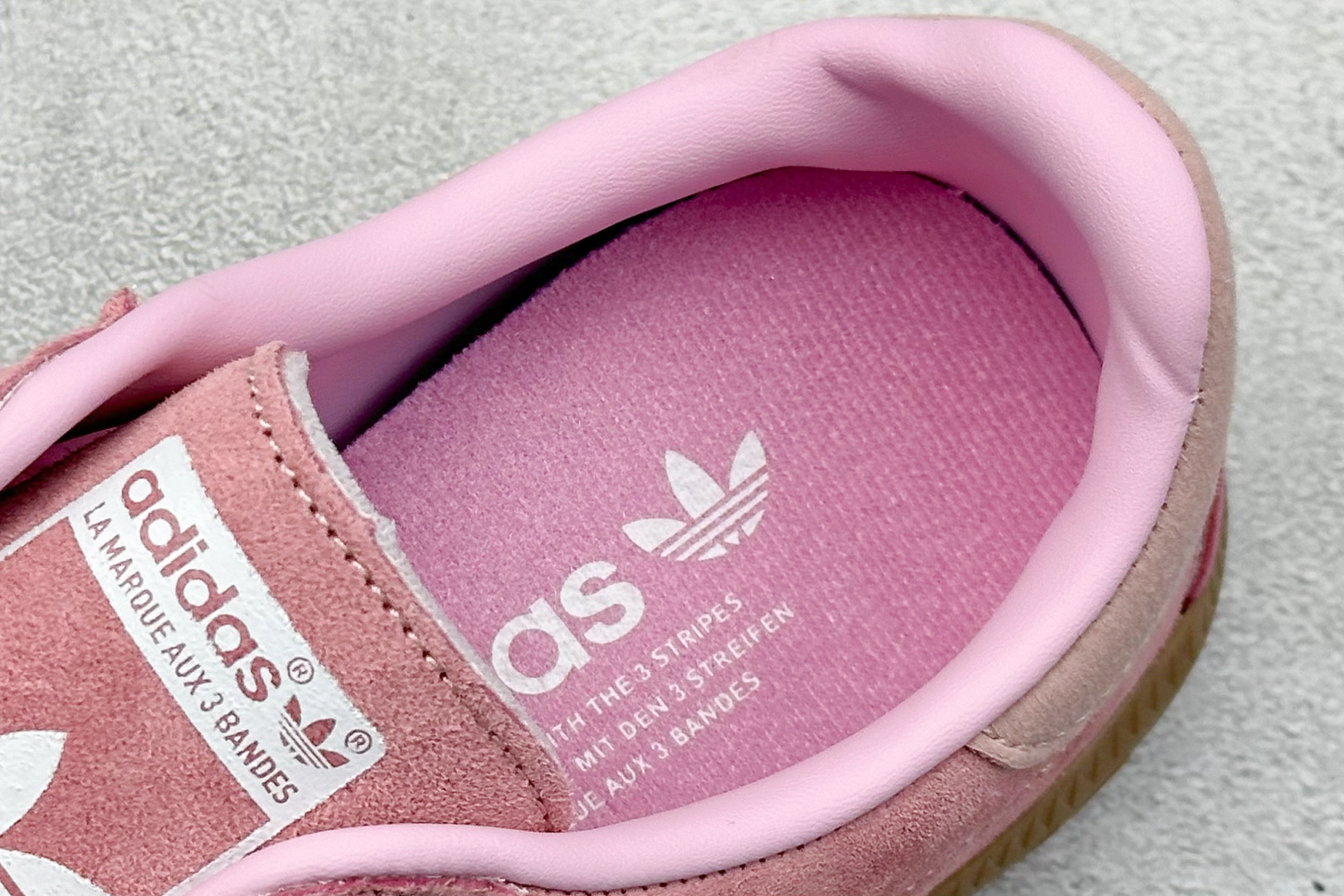 GX版 Adidas Originals Bermuda 绒面麂皮防滑耐磨轻便低帮板鞋 GY7386
