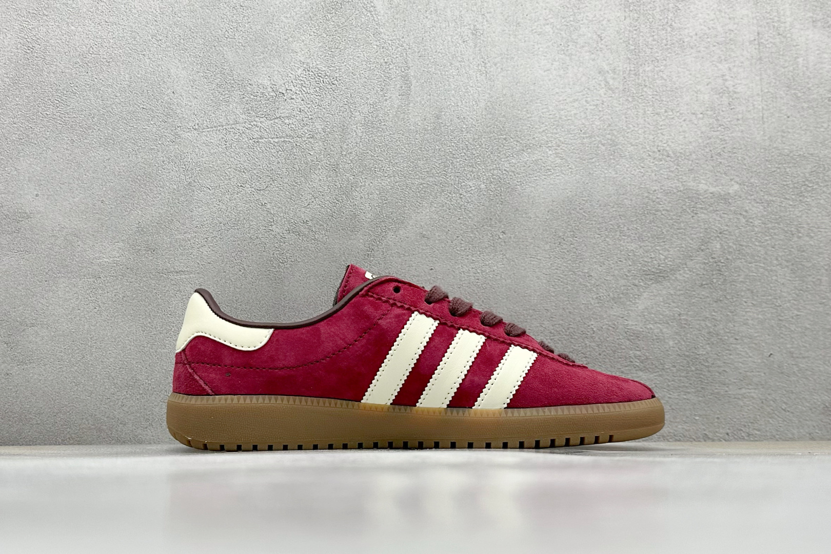 GX版 Adidas Originals Bermuda 绒面麂皮防滑耐磨轻便低帮板鞋 IE7426