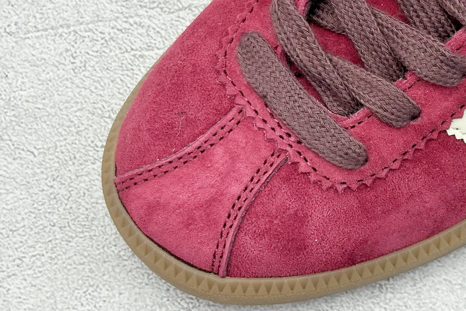 GX版 Adidas Originals Bermuda 绒面麂皮防滑耐磨轻便低帮板鞋 IE7426
