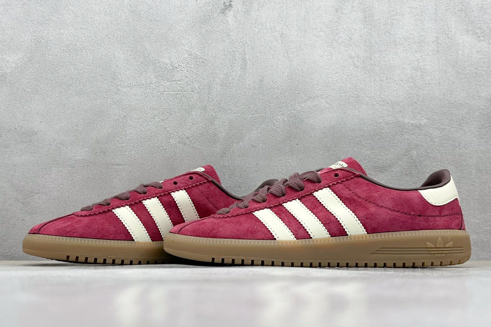 GX版 Adidas Originals Bermuda 绒面麂皮防滑耐磨轻便低帮板鞋 IE7426