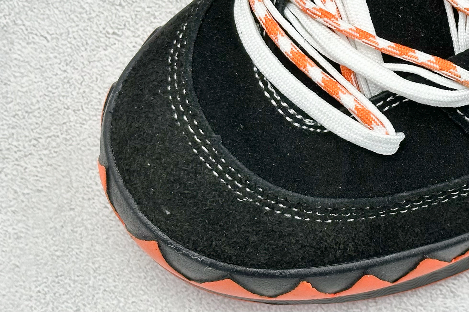 TG版 Adidas Adimatic Low 马蒂奇系列低帮 复古鲨鱼面包鞋运动休闲滑板板鞋 IG4024