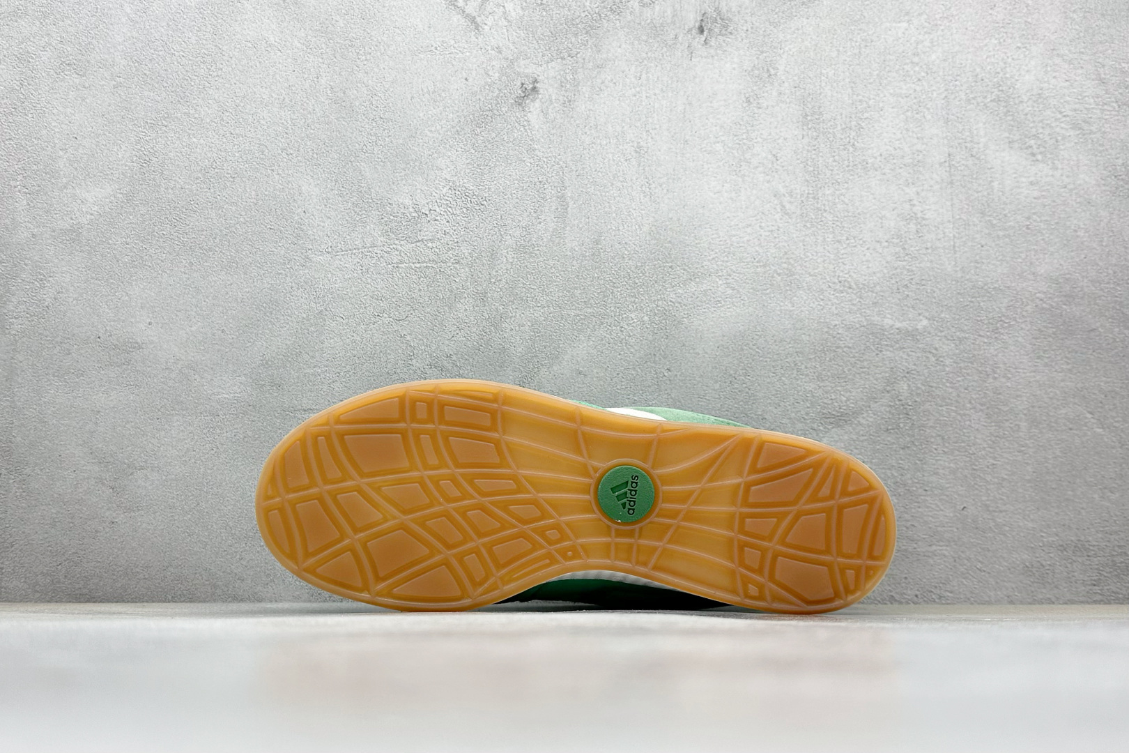 TG版 Adidas Adimatic Low 马蒂奇系列低帮 复古鲨鱼面包鞋运动休闲滑板板鞋 ID8267