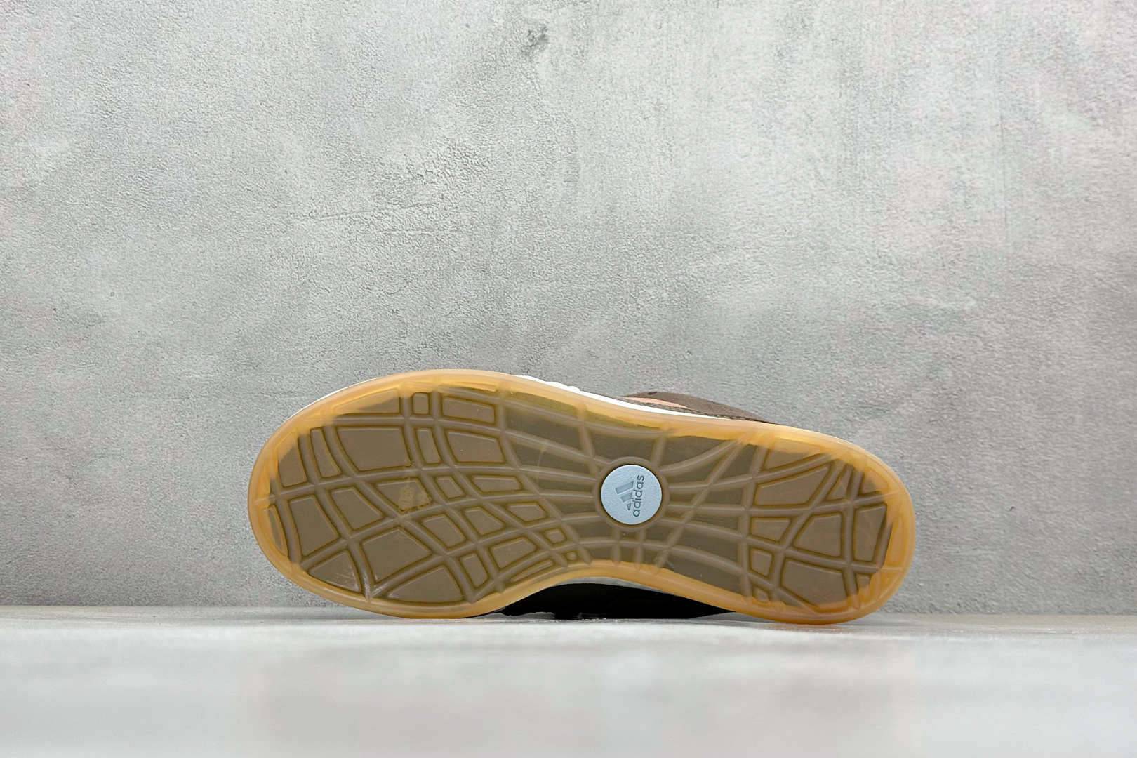 TG版 Adidas Adimatic Low 马蒂奇系列低帮 复古鲨鱼面包鞋运动休闲滑板板鞋 HR0776