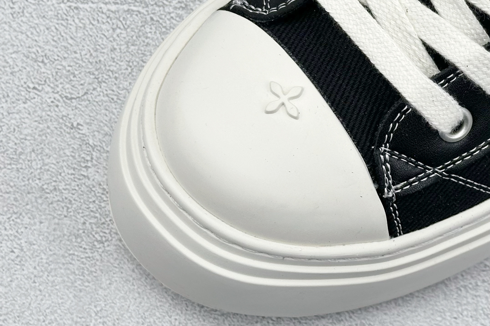 BF版 SMFK 小红书穿搭爆款 国潮当红设计师品牌SMFK Garden Vintage Skate Low 花园系列低帮复古厚底十字花帆布休闲松糕做旧小脏板鞋