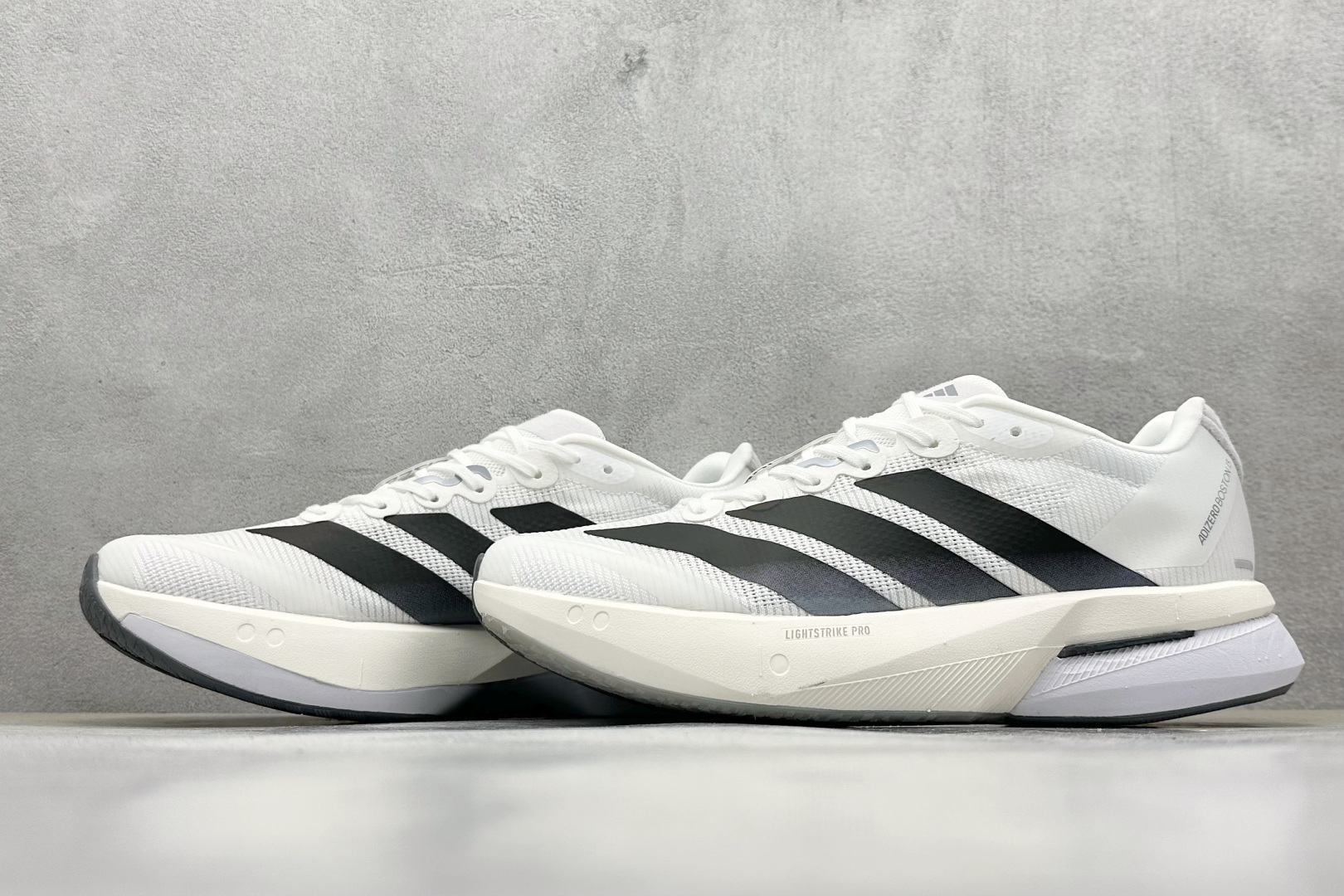 Adidas Adizero Boston 13 轻盈跑鞋 超轻发泡底 缓震透气跑步鞋 JS4939