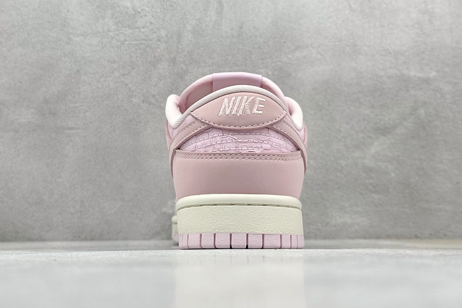  
史诗级性价比 Nike SB Dunk Low Regal Pink 蕴藏少女 低帮休闲板鞋
#鞋