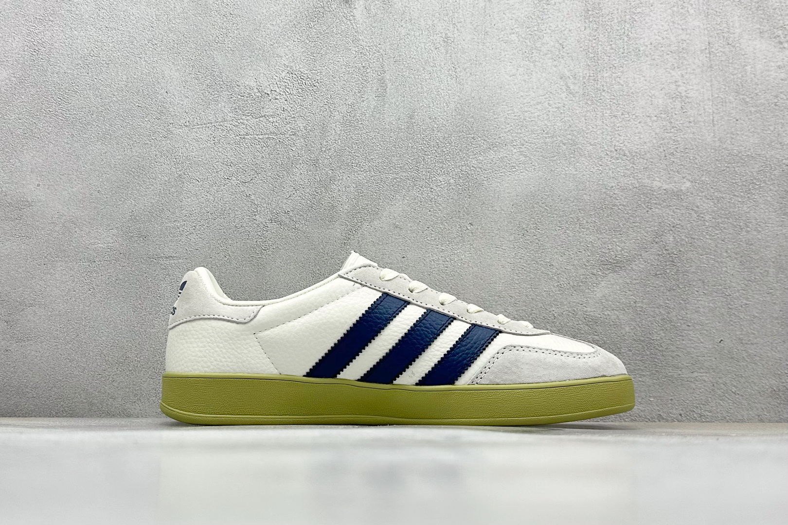 AD Originals Gazelle INdoor x Stussy 三叶草休闲防滑耐磨低帮板鞋 DD6602