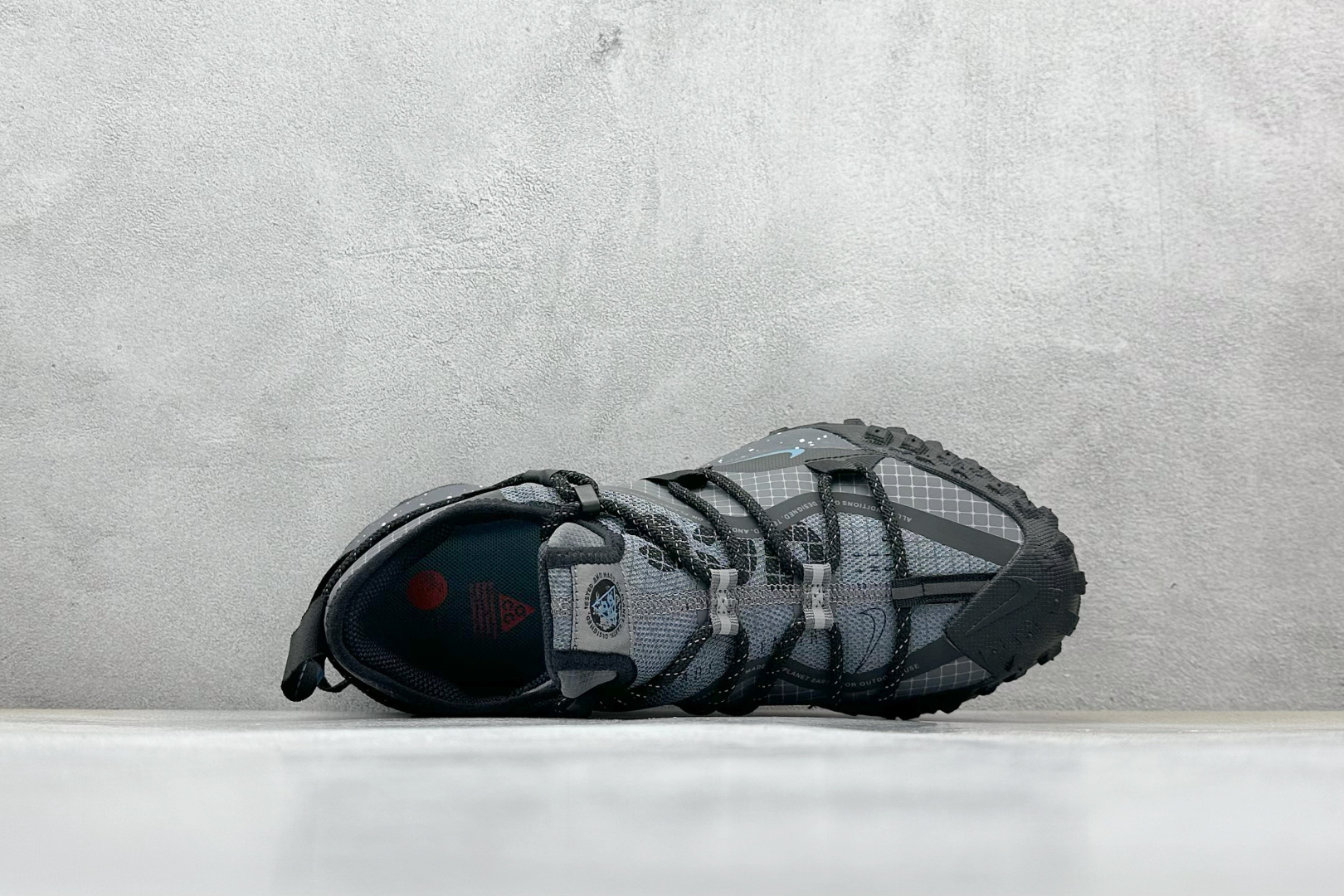 ACG MOUNTAIN LOW GTX SE 复古潮流户外登山鞋防水慢跑鞋
全新来袭 该款沿袭前