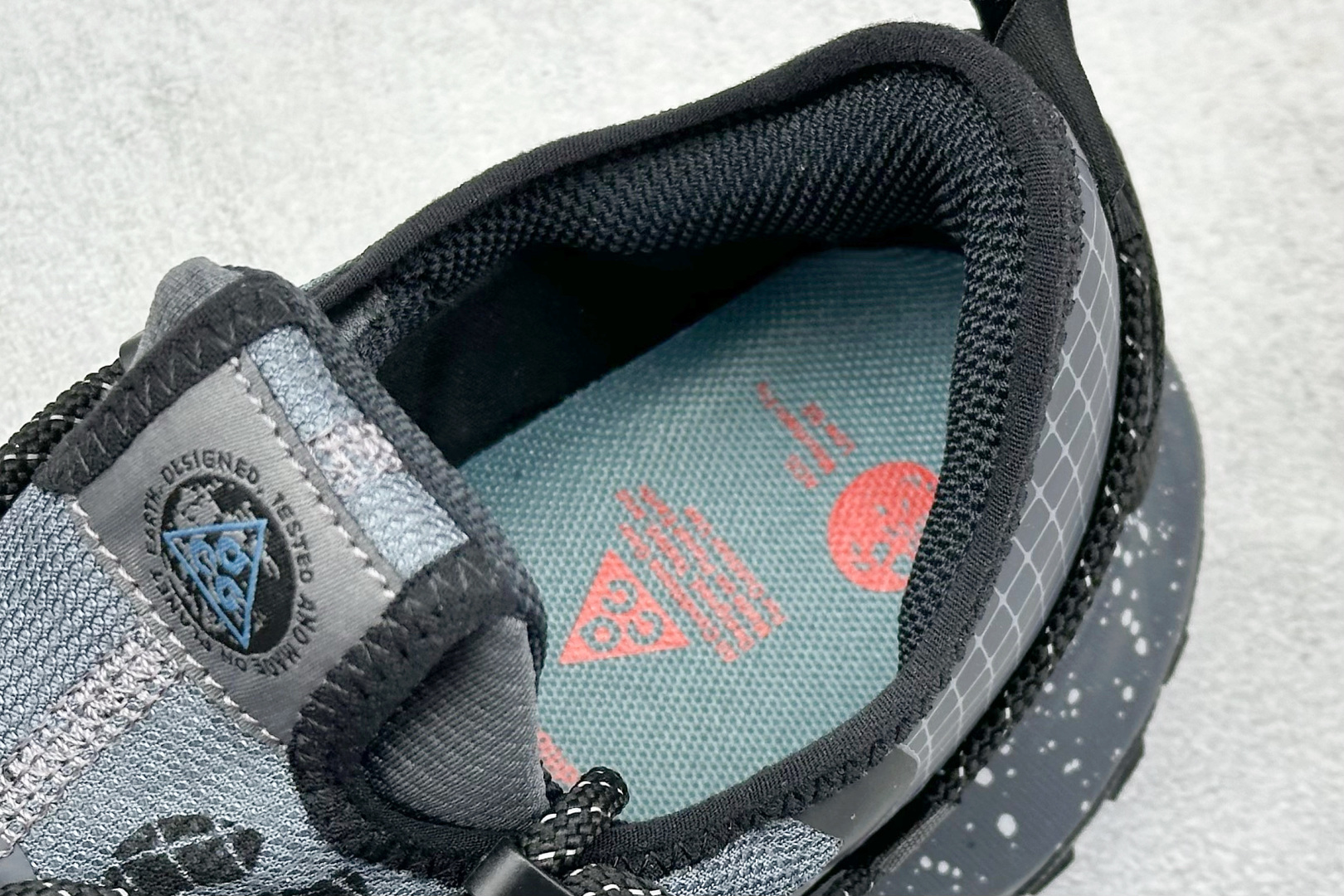ACG MOUNTAIN LOW GTX SE 复古潮流户外登山鞋防水慢跑鞋
全新来袭 该款沿袭前