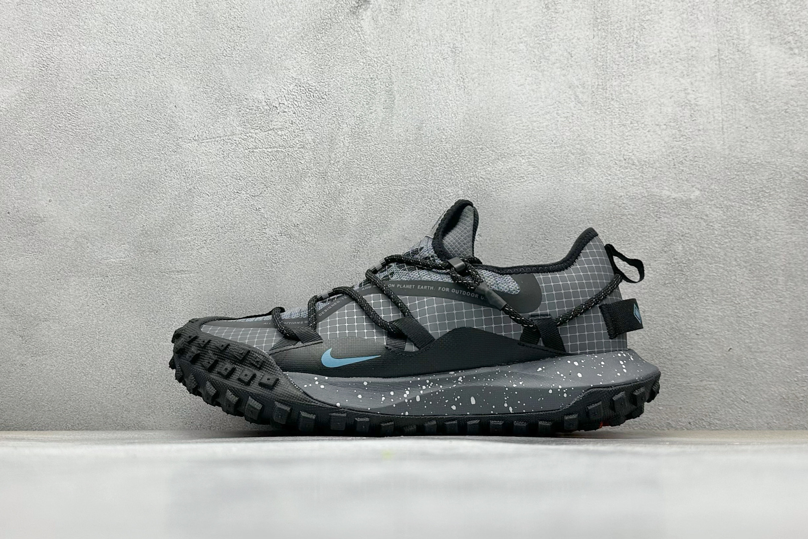 ACG MOUNTAIN LOW GTX SE 复古潮流户外登山鞋防水慢跑鞋
全新来袭 该款沿袭前