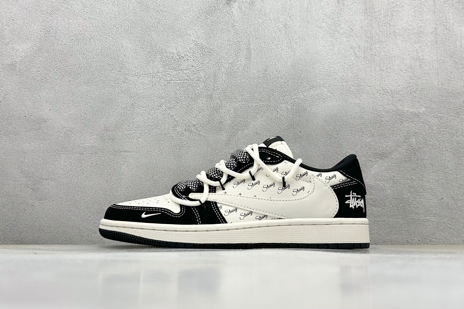 Fragment x TS x Air Jordan 1 Low x 斯图西 绑带 三方联名倒钩低帮 SJ0086-131