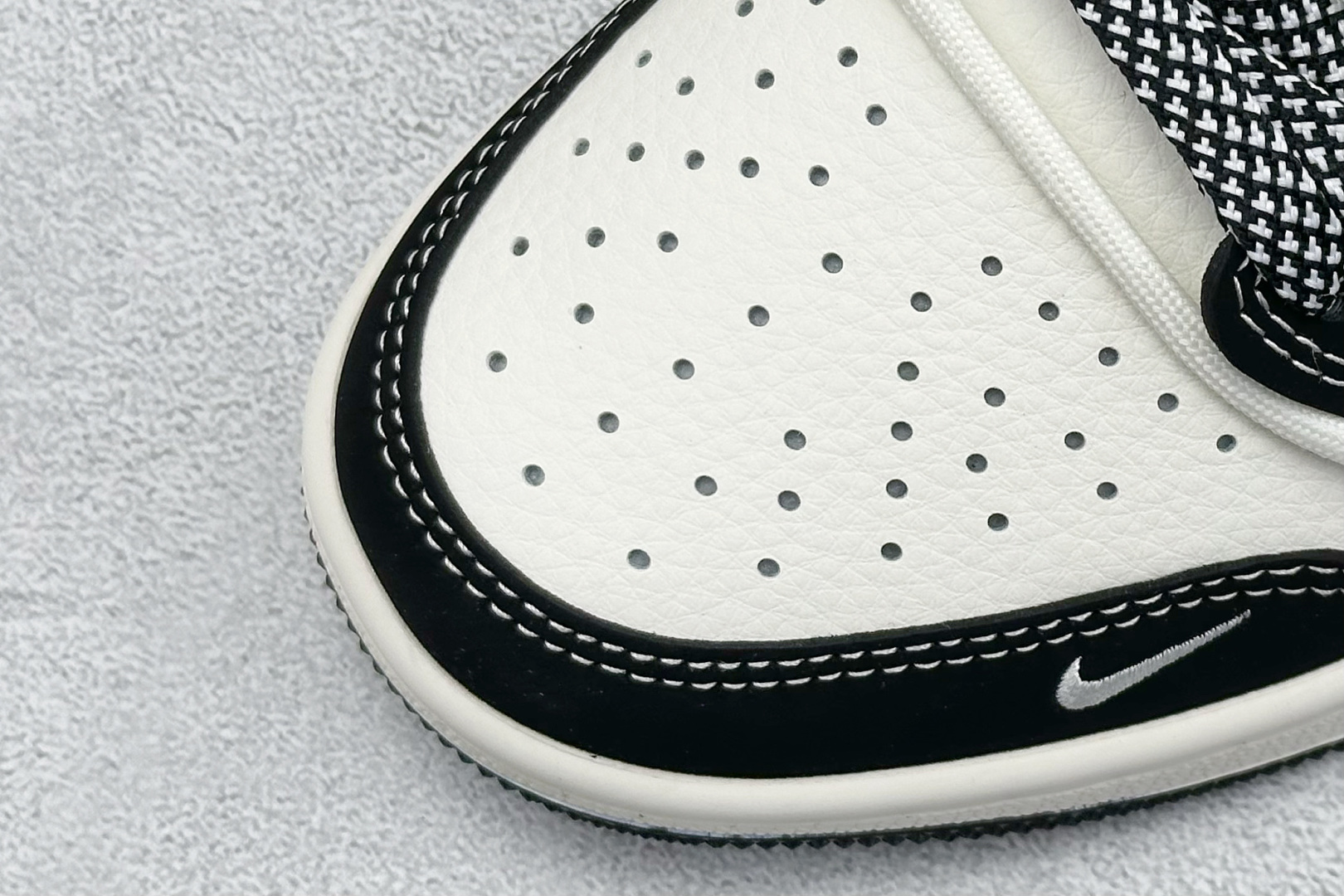 Fragment x TS x Air Jordan 1 Low x 斯图西 绑带 三方联名倒钩低帮 SJ0086-131
