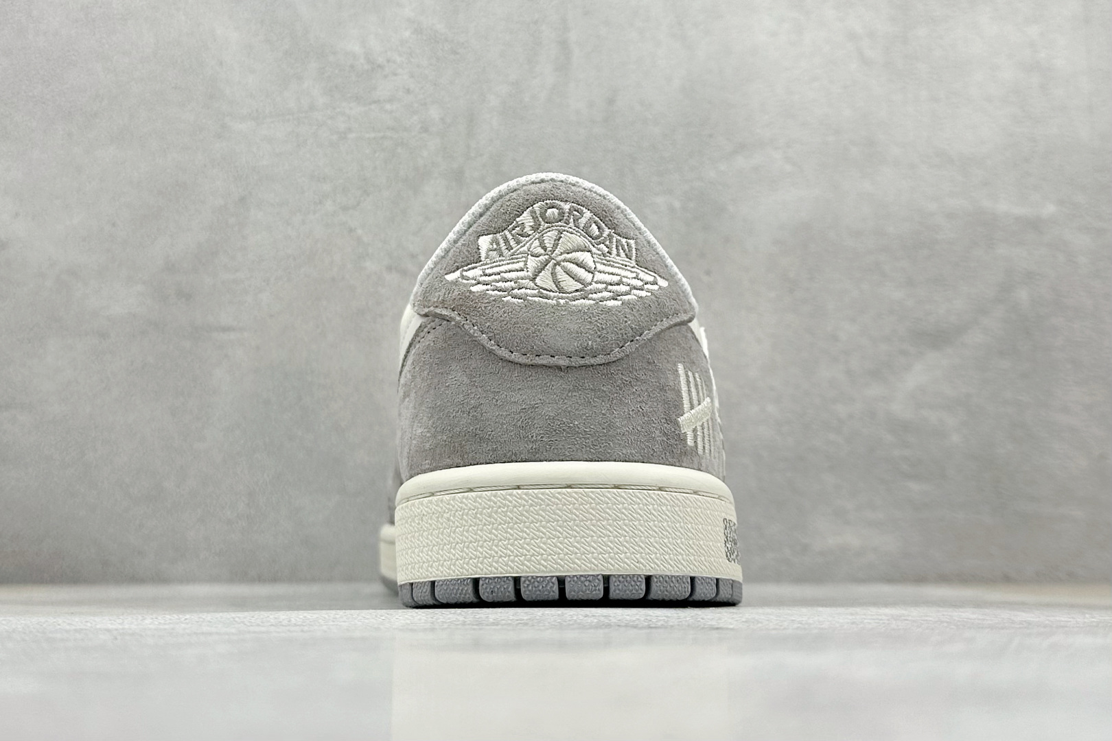TS x Air Jordan AJ1 Low x UNDEFEATED 低帮联名UND 灰白 DM7866-048