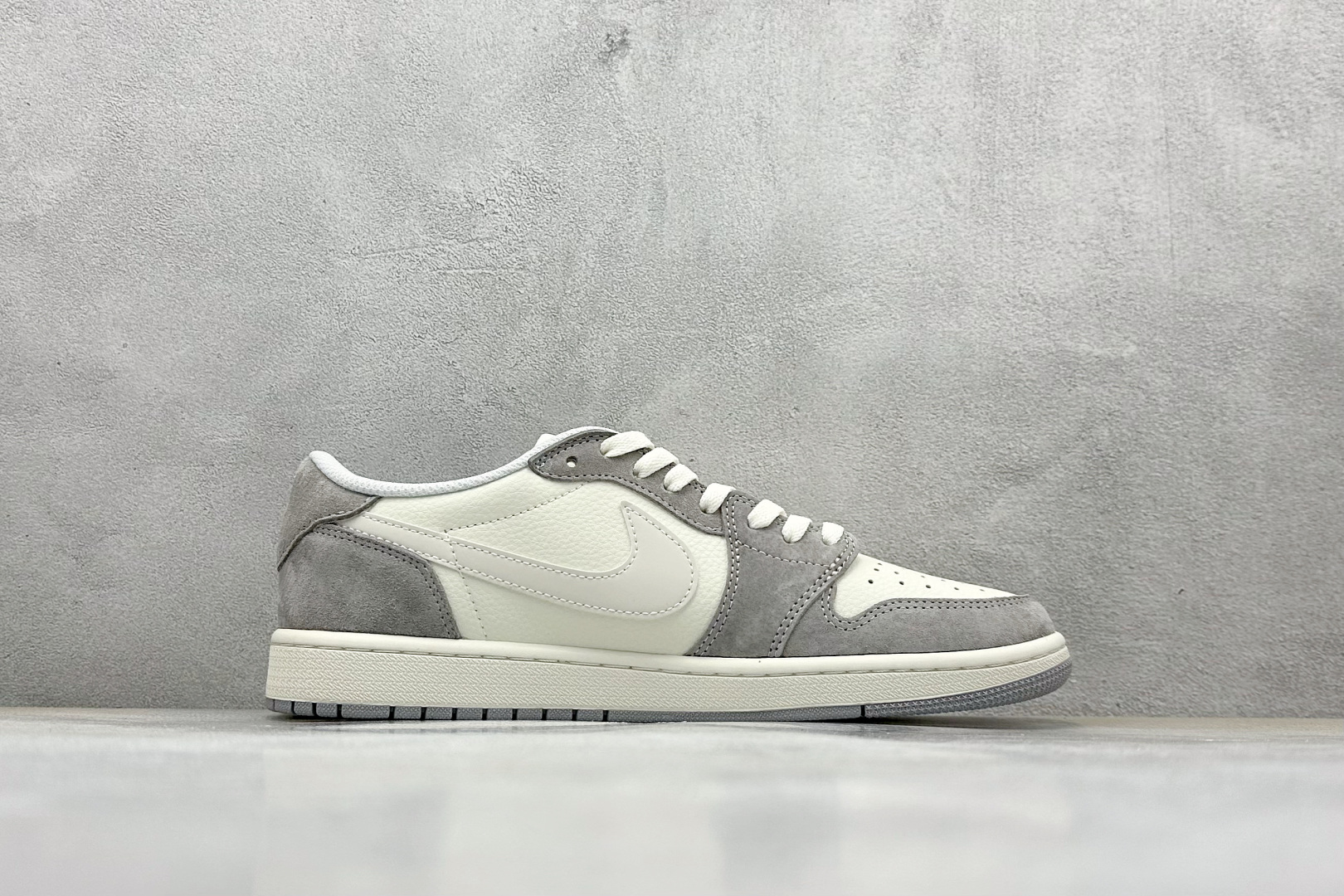 TS x Air Jordan AJ1 Low x UNDEFEATED 低帮联名UND 灰白 DM7866-048