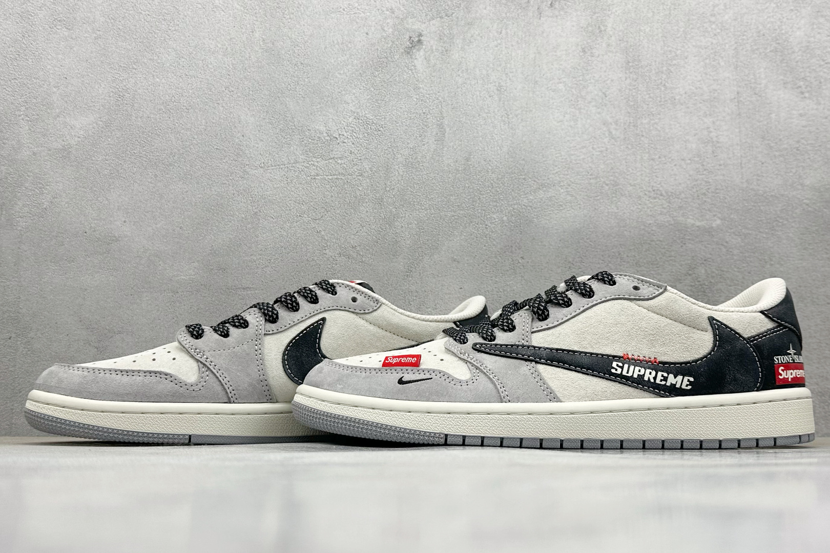 Travis Scott x Fragment Design x Air Jordan 1 Low OG SP AJ1 乔1 石头岛Sup联名 漆皮灰猪八 低帮文化休闲板鞋 DM7866-050
