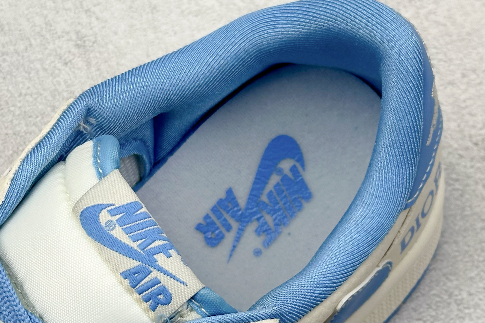 Travis Scott x Fragment Design x Air Jordan 1 Low OG SP AJ1 迪奥联名 天蓝米白 低帮文化休闲板鞋 LD2025-028