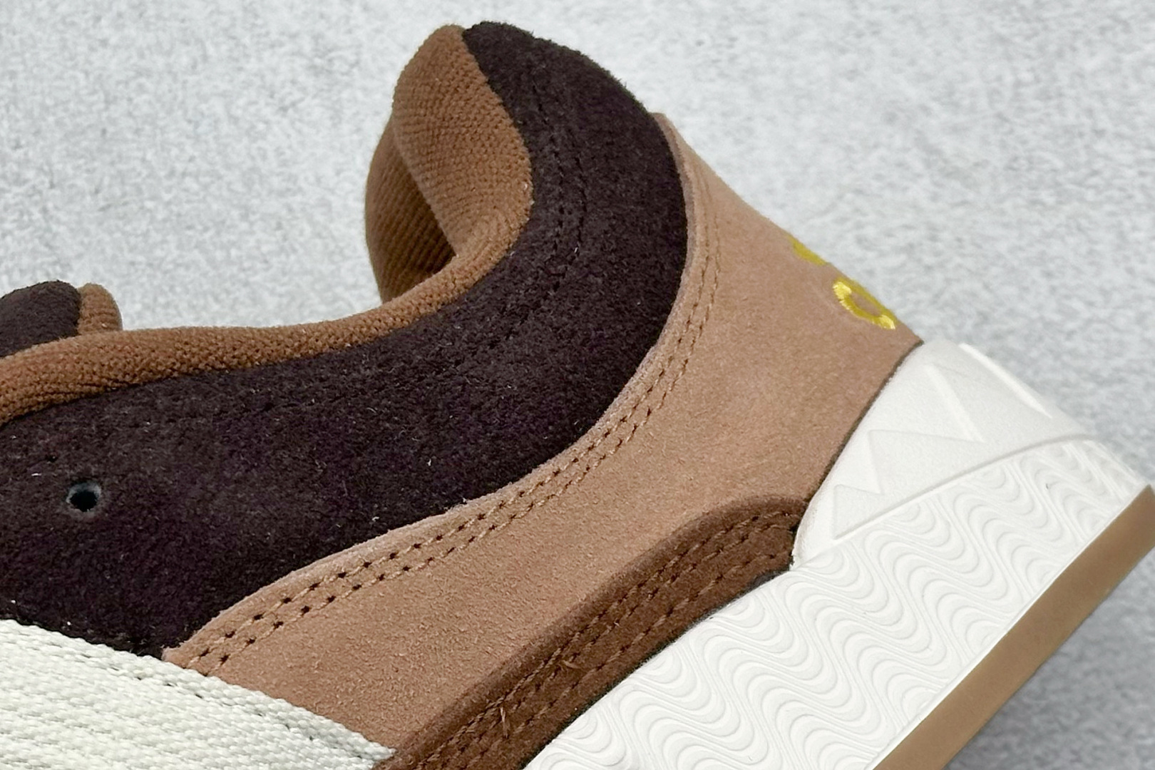 TG版 Adidas Adimatic Low 马蒂奇系列低帮 复古鲨鱼面包鞋运动休闲滑板板鞋 IF4348