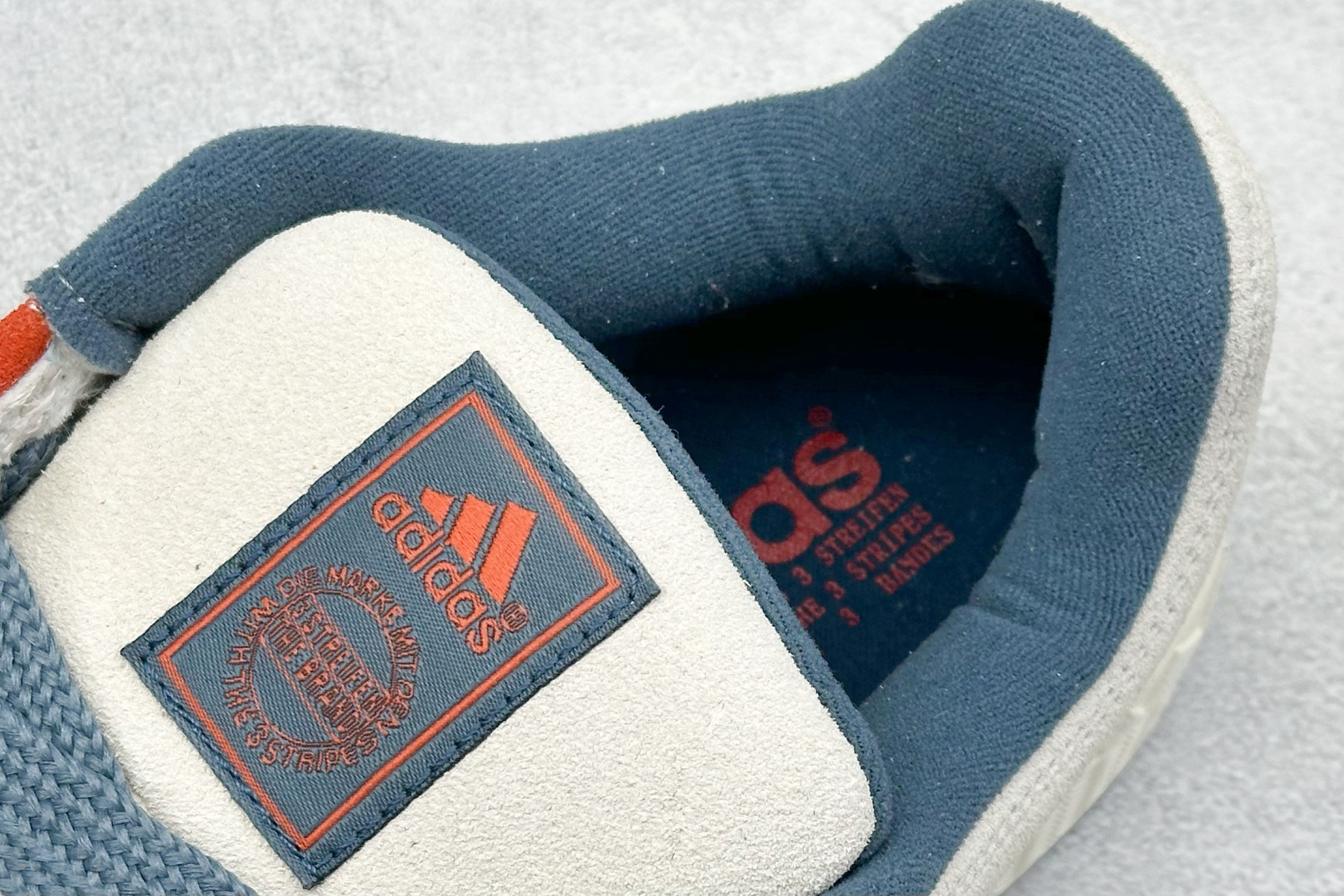 TG版 Adidas Adimatic Low 马蒂奇系列低帮 复古鲨鱼面包鞋运动休闲滑板板鞋 GY0038
