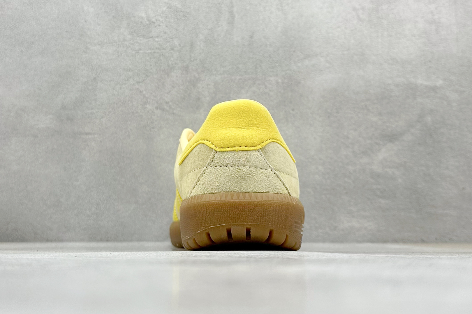 GX版 Adidas Originals Bermuda 绒面麂皮防滑耐磨轻便低帮板鞋 IH0301