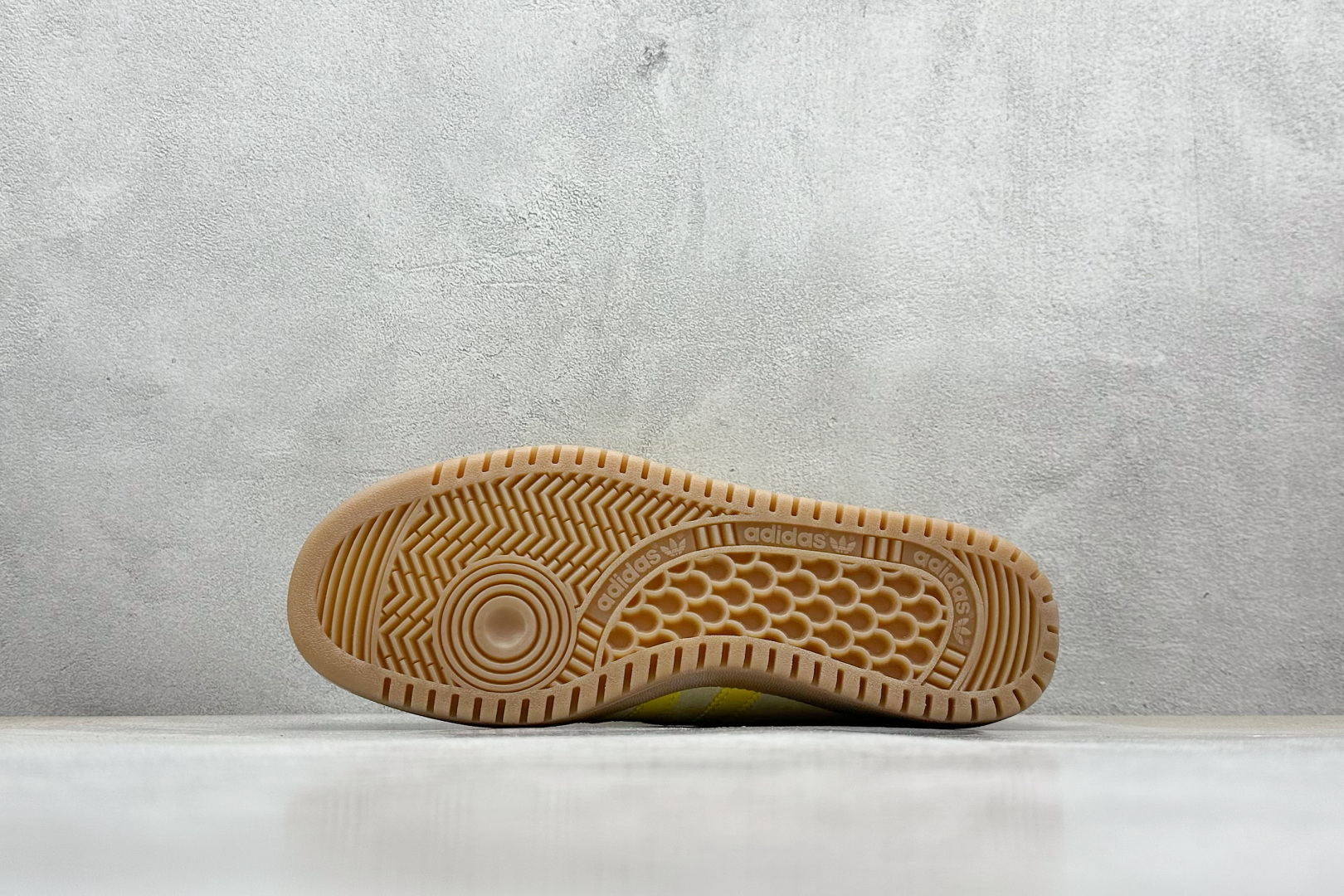GX版 Adidas Originals Bermuda 绒面麂皮防滑耐磨轻便低帮板鞋 IH0301