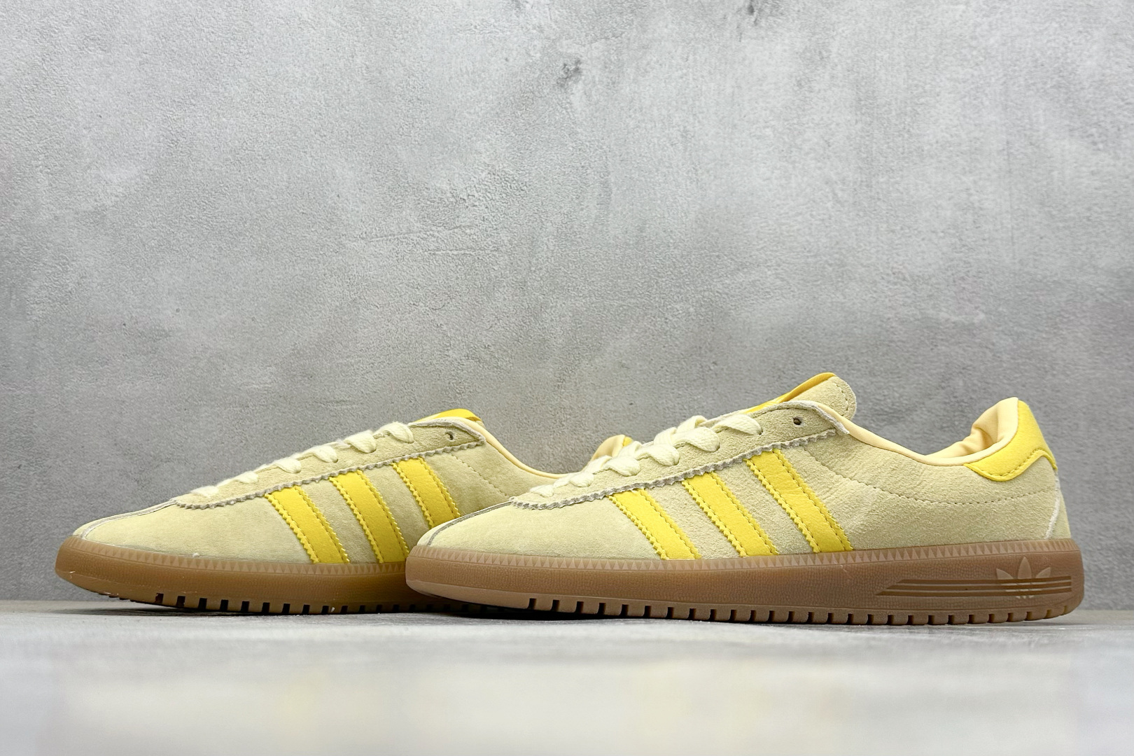 GX版 Adidas Originals Bermuda 绒面麂皮防滑耐磨轻便低帮板鞋 IH0301