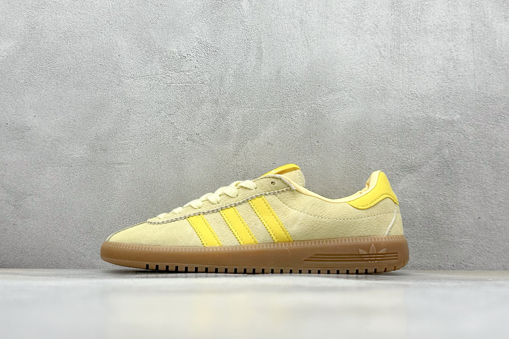 GX版 Adidas Originals Bermuda 绒面麂皮防滑耐磨轻便低帮板鞋 IH0301