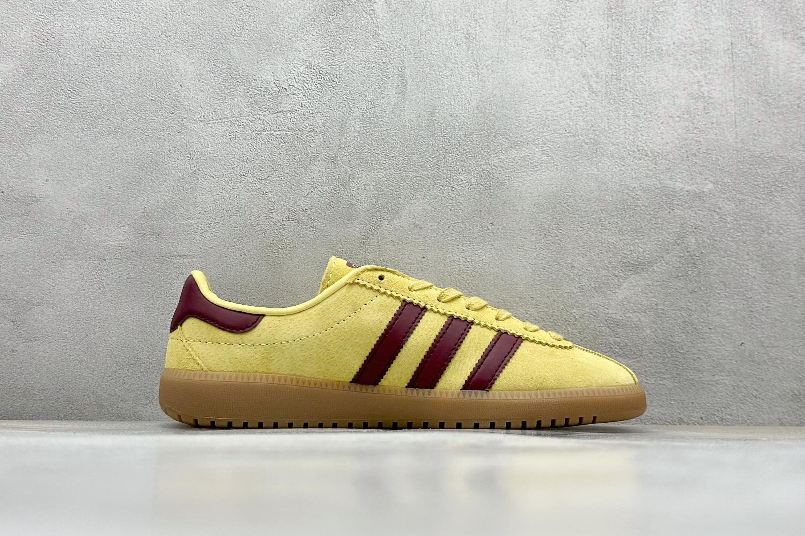 GX版 Adidas Originals Bermuda 绒面麂皮防滑耐磨轻便低帮板鞋 JL4279