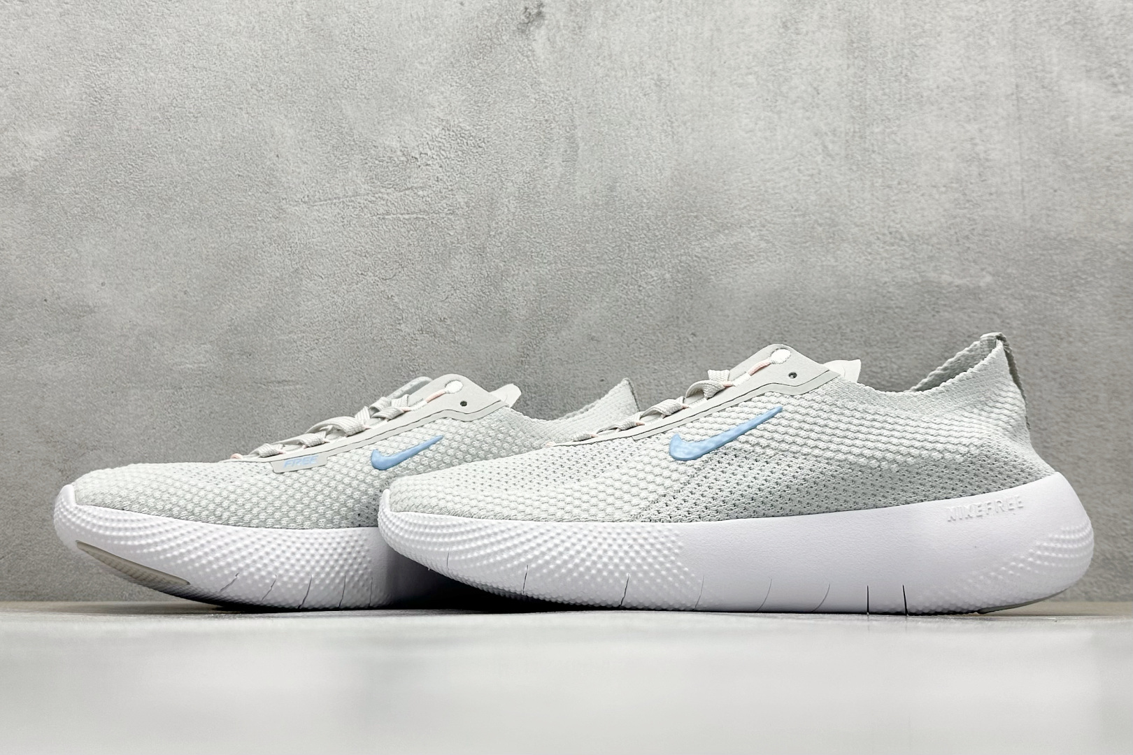 Nike Free 2025 耐克新款飞织面 透气缓震运动跑鞋 HF2720-001