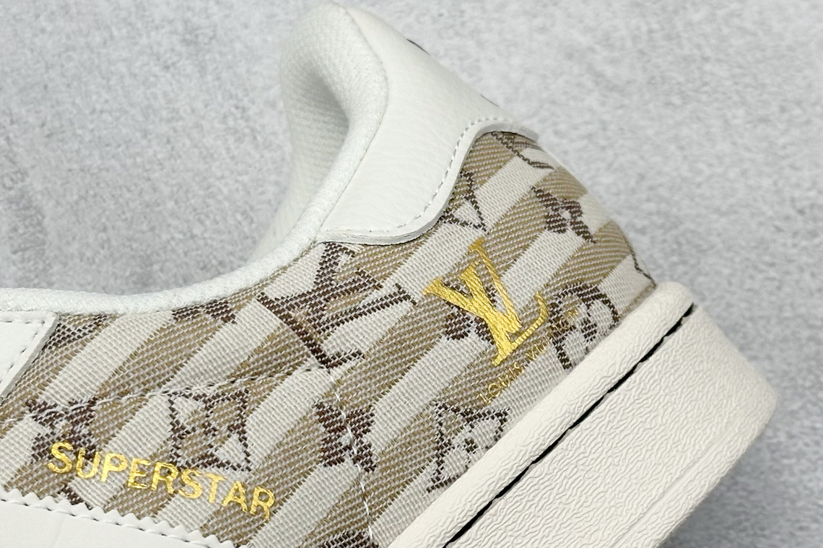 AD Originals Superstar x Louis Vuitton 白黄 JY8920