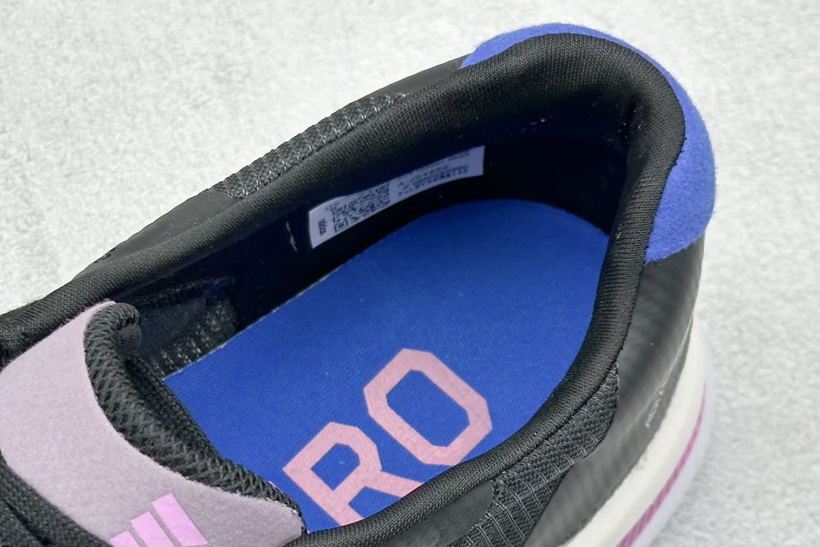 Adidas Adizero Boston 13 轻盈跑鞋 超轻发泡底 缓震透气跑步鞋 JS4950