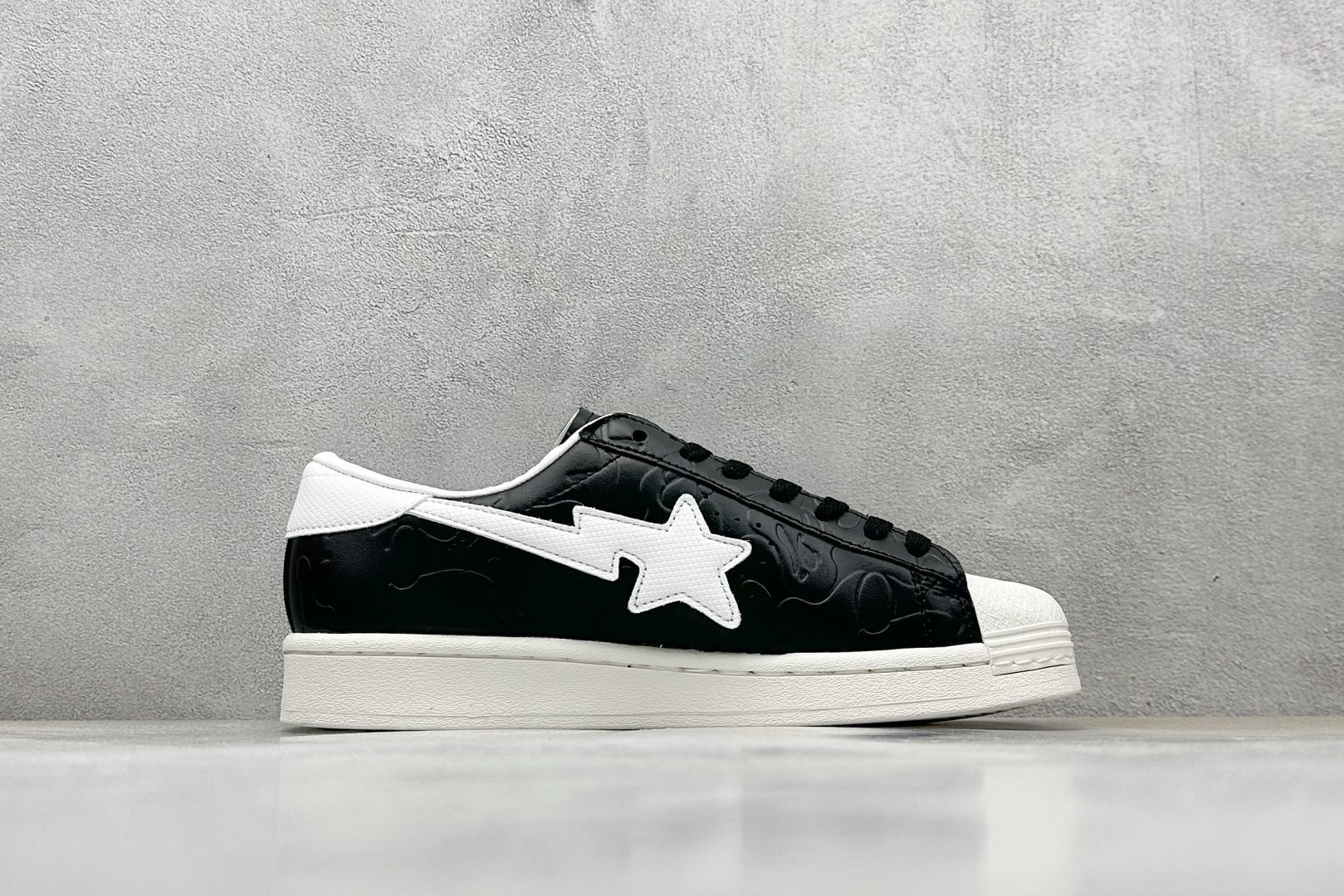 Bape x Adidas Originals Superstar贝壳头系列 阿迪达斯 三叶草低帮经典百搭休闲运动板鞋 JQ3666