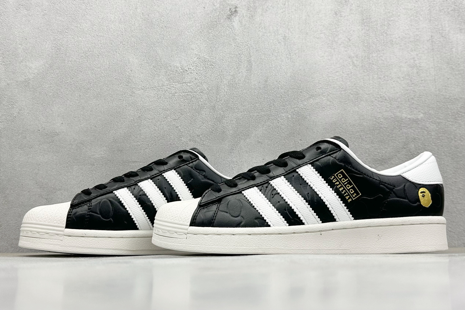 Bape x Adidas Originals Superstar贝壳头系列 阿迪达斯 三叶草低帮经典百搭休闲运动板鞋 JQ3666