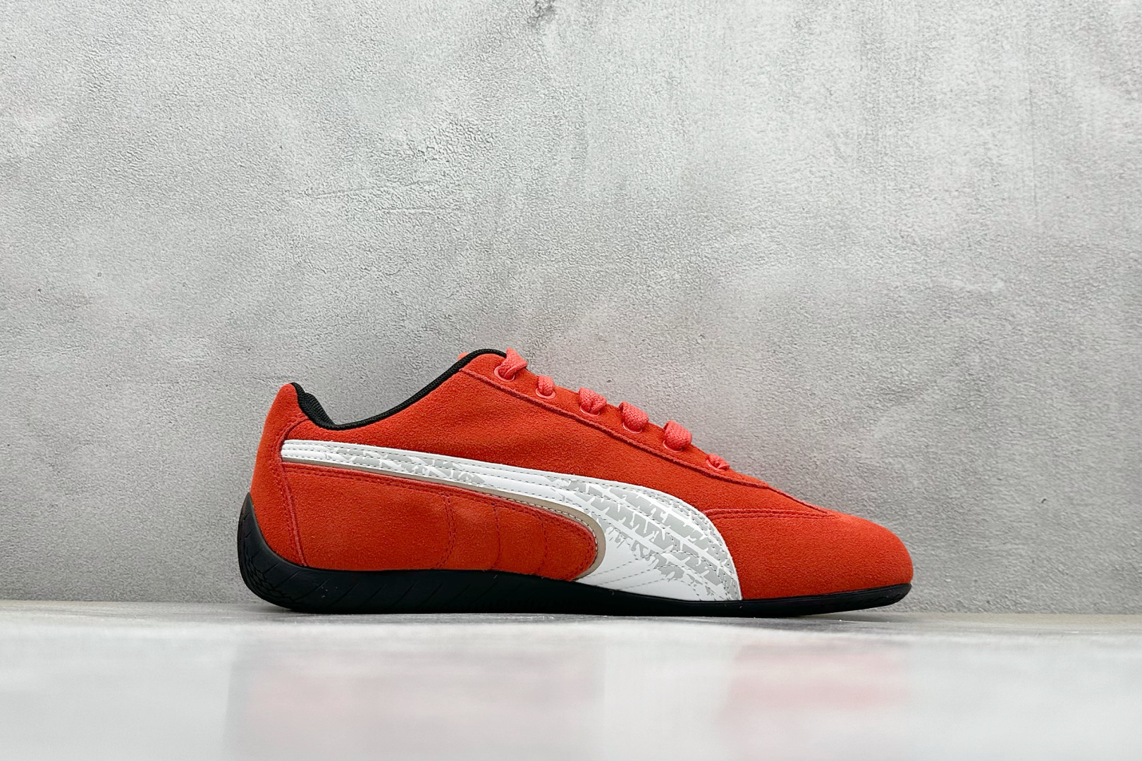 S2版 Ferrari x Puma Speedcet 红白色 联名彪马低帮复古运动休闲赛车跑鞋 309180-01