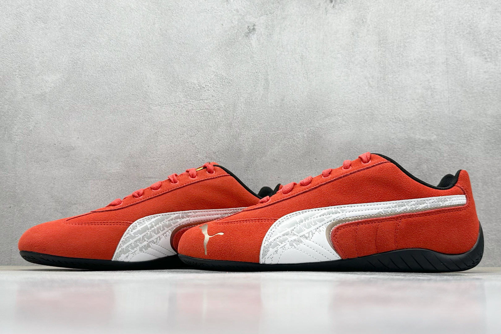 S2版 Ferrari x Puma Speedcet 红白色 联名彪马低帮复古运动休闲赛车跑鞋 309180-01