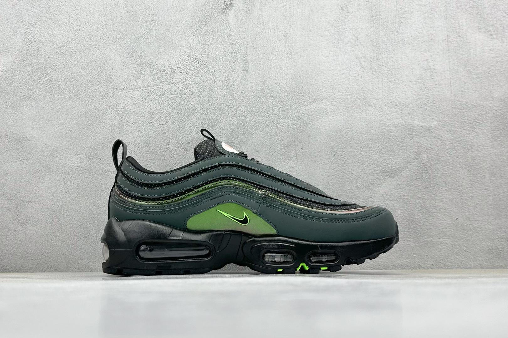 CK版 Division St. x Nike Air Max 97 Ducks of a Feather Thunder 复刻黑灰 复古休闲跑步鞋 II1711-900