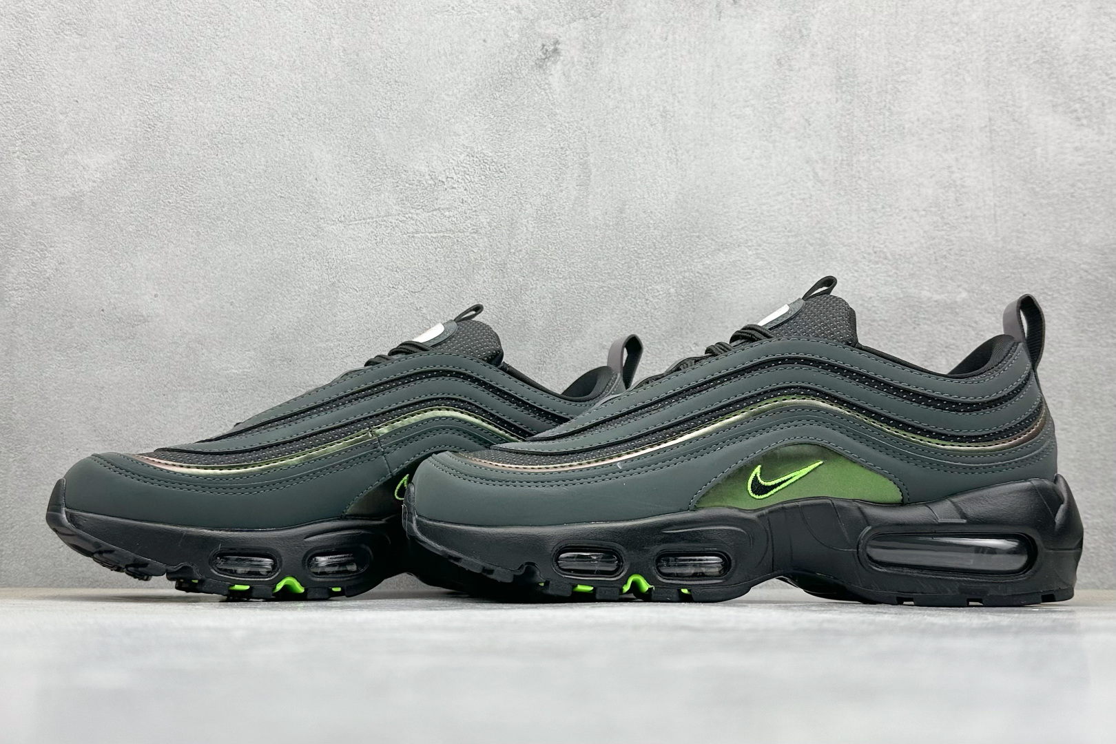 CK版 Division St. x Nike Air Max 97 Ducks of a Feather Thunder 复刻黑灰 复古休闲跑步鞋 II1711-900