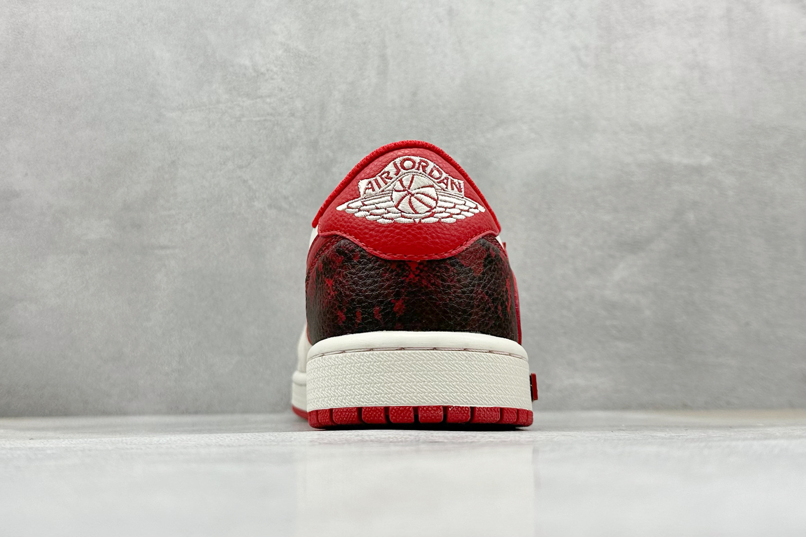 240 Travis Scott x Fragment Design x Air Jordan 1 Low OG SP AJ1 乔1 Supreme联名 中国红 低帮文化休闲板鞋 DM7866-076