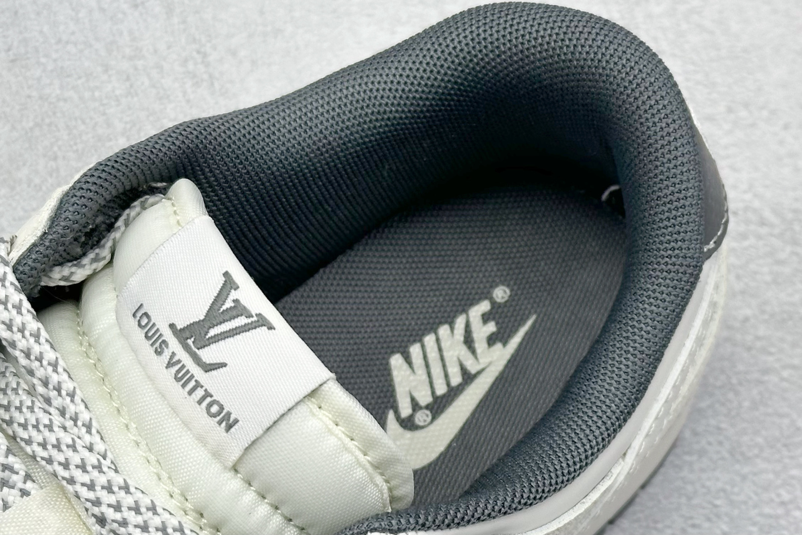 Nike SB Dunk Low LV联名 米白印花白勾 周年高端定制 低帮休闲板鞋 FC1688-230