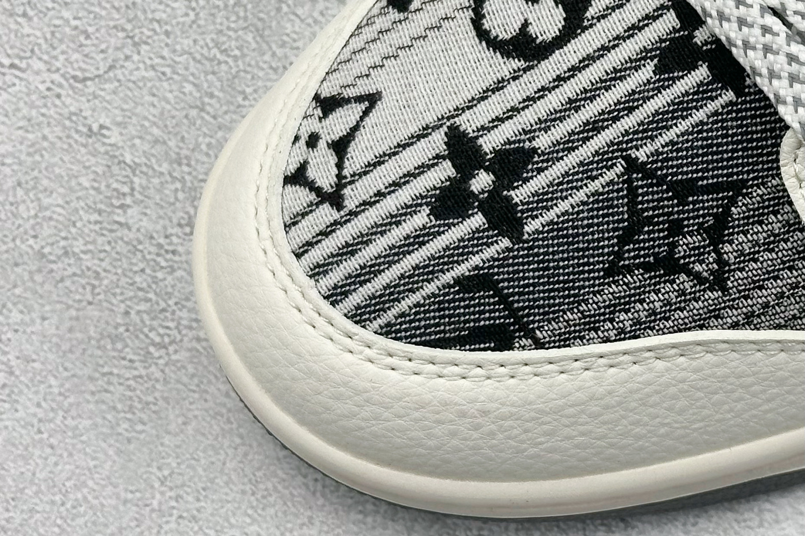 Nike SB Dunk Low LV联名 米白印花白勾 周年高端定制 低帮休闲板鞋 FC1688-230