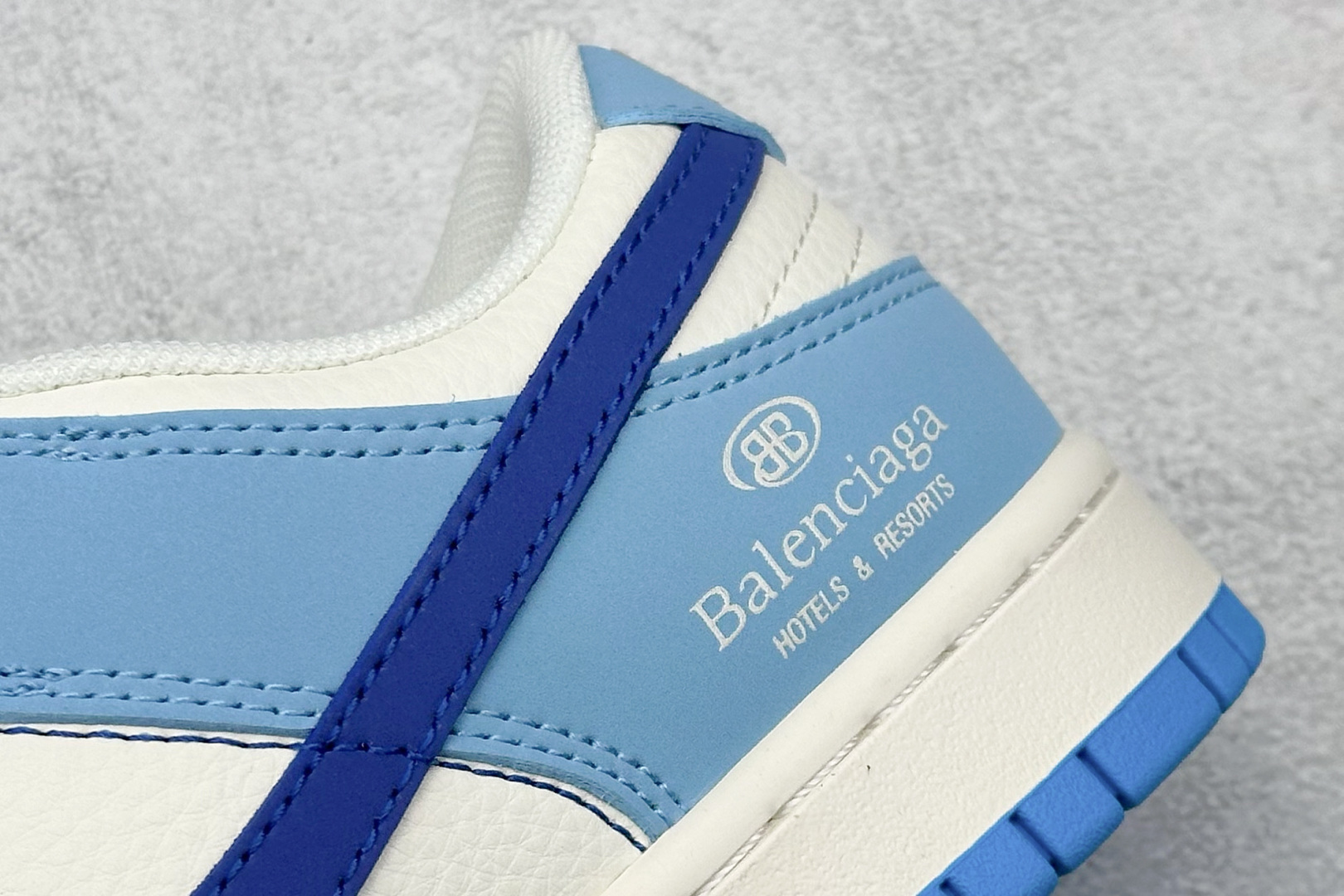 Nike SB Dunk Low Balenciaga联名 深浅蓝拼接 周年高端定制 低帮休闲板鞋 ZH2598-275