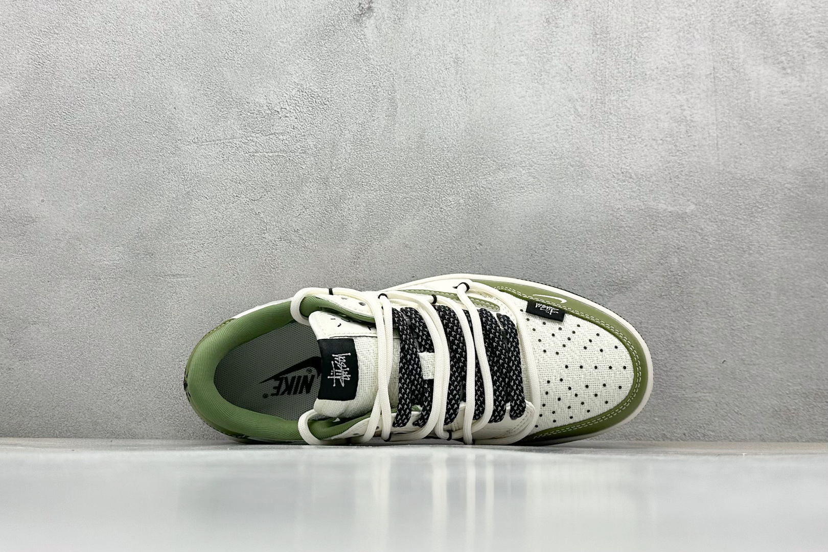 Travis Scott x Fragment Design x Air Jordan 1 Low OG SP AJ1 斯图西联名 绿麻抽绳 低帮文化休闲板鞋 DM6868-104