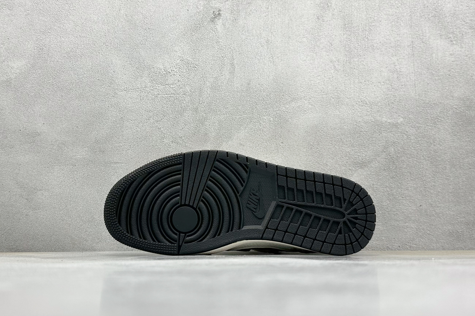 Travis Scott x Fragment Design x Air Jordan 1 Low OG SP AJ1 斯图西联名 绿麻抽绳 低帮文化休闲板鞋 DM6868-104
