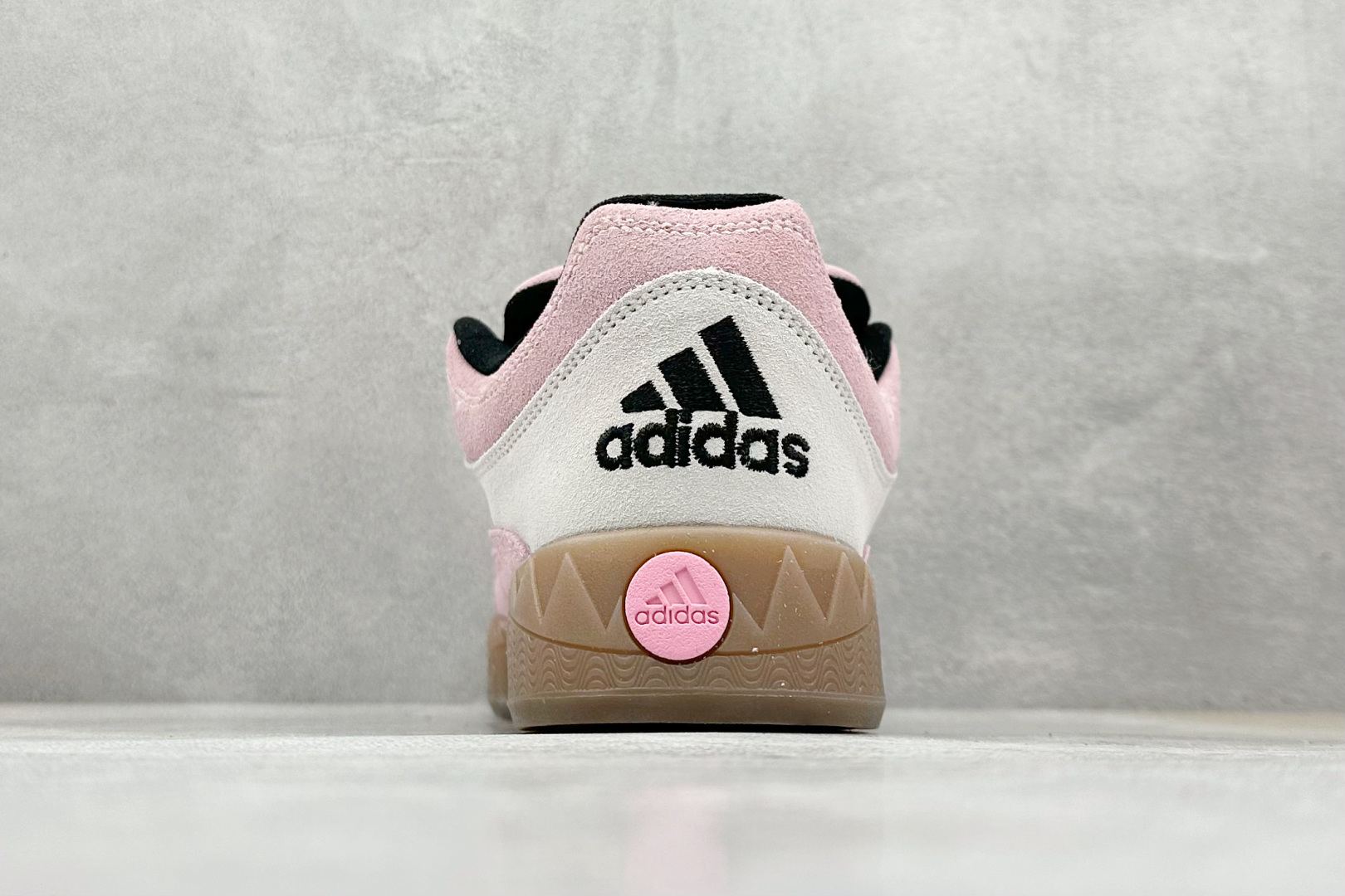 TG版 Adidas Adimatic Low 马蒂奇系列低帮 复古鲨鱼面包鞋运动休闲滑板板鞋 IF4346