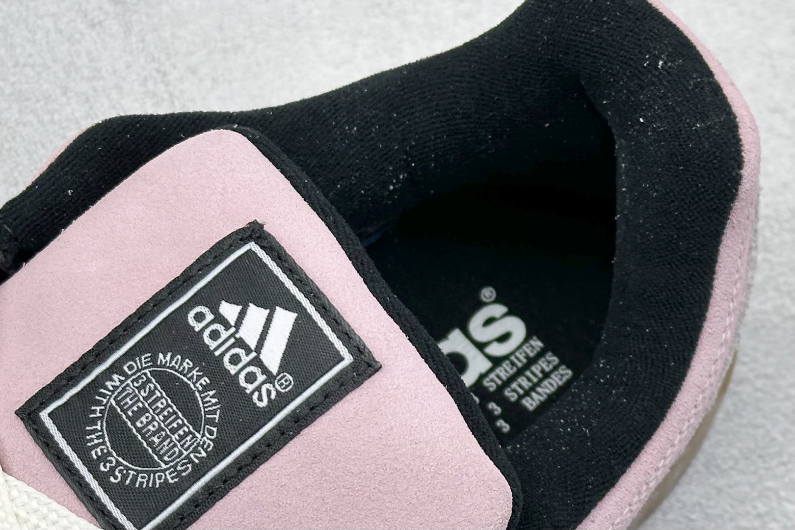 TG版 Adidas Adimatic Low 马蒂奇系列低帮 复古鲨鱼面包鞋运动休闲滑板板鞋 IF4346